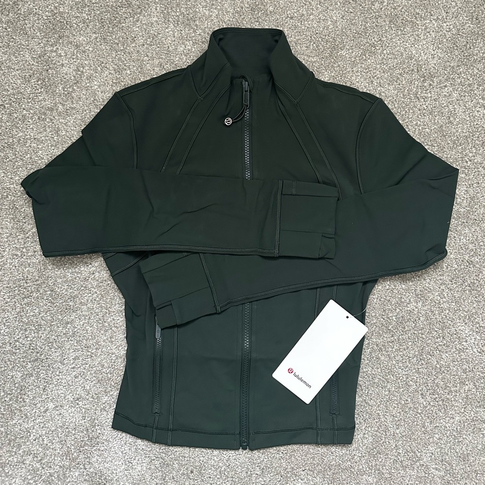 NWT ! Forest Green - Lululemon Define Cropped Jacket Nulu